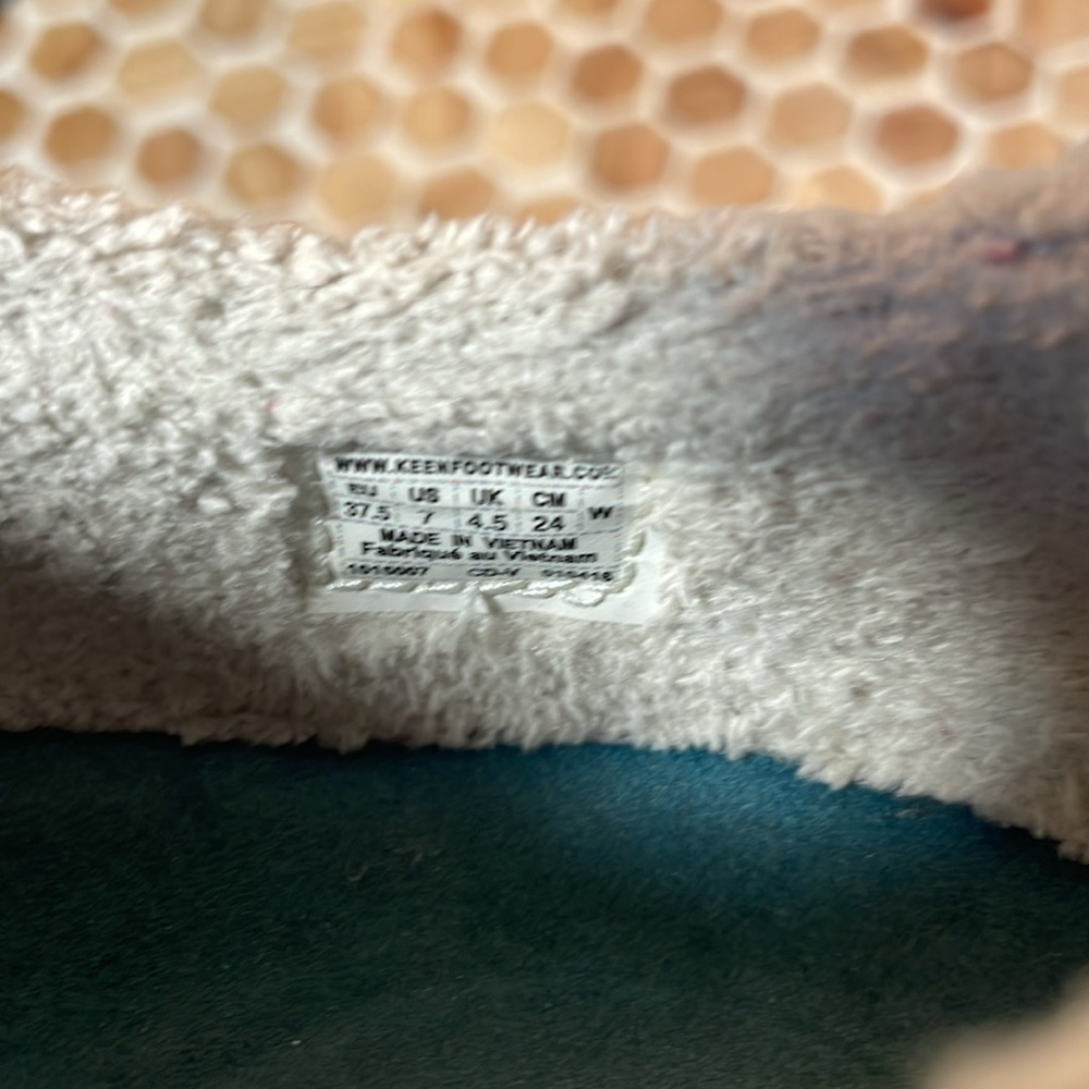 Keen Women's Blue Cush Howser Quilted Fleece Lined Size 7 Slip On Shoes - Picture 11 of 11